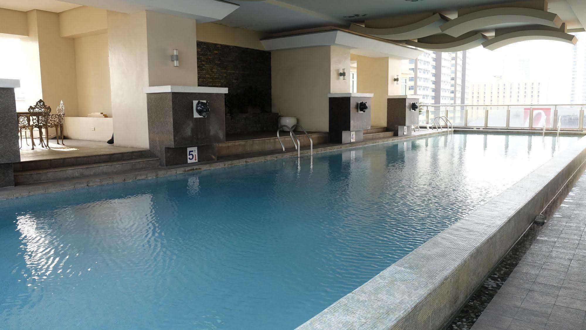 Zen Rooms Malate Robinsons Маніла Екстер'єр фото